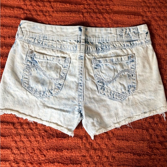 Series 31 Short & Sexy Denim Shorts Size 9 Distressed Light Wash Low Rise - Picture 2 of 8